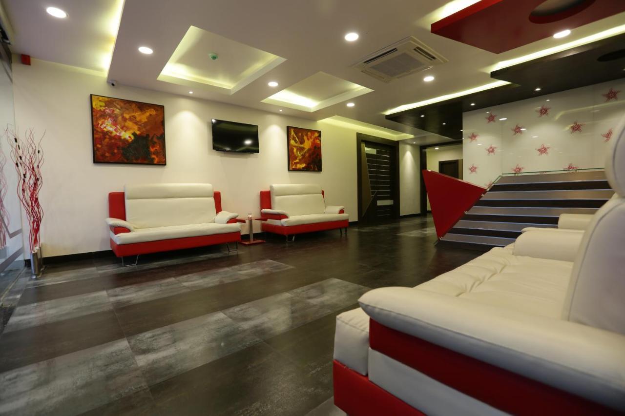 โรงแรมเดอะ สปิน เชนไน ภายนอก รูปภาพ